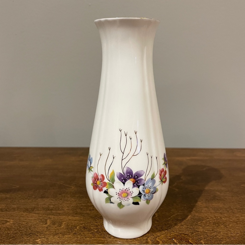 Fine Bone China JIESIA Lithuania  floral vase